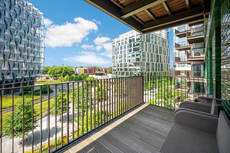 Balcony with seating