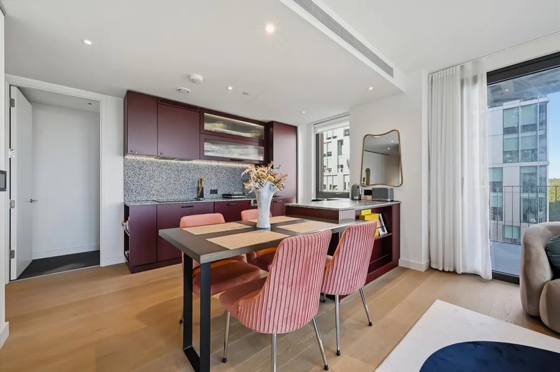 Kitchen and dining table